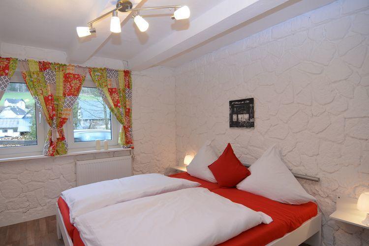 Haus Oberkirchen Naehe Winterberg Skiliftkarussell シュマレンベルク 部屋 写真